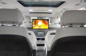 HYUNDAI GRAND STAREX 4WD Limousine 