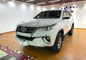 Toyota fortuner (    ,    ) 89167078382