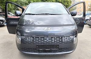 0554 HYUNDAI STARIA   